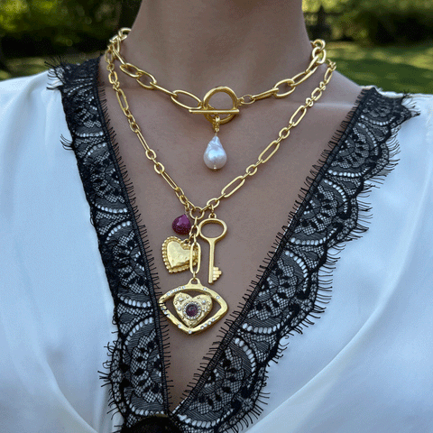 Poppy Necklace